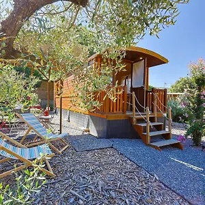 Roulotte Au Coeur Des Vignes, Camping