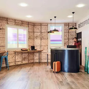 Ibis Styles Rooftop & Hyères